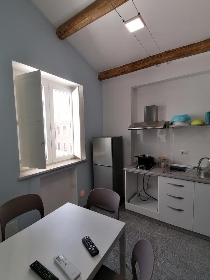 La Reggia Apartments Мілаццо Номер фото